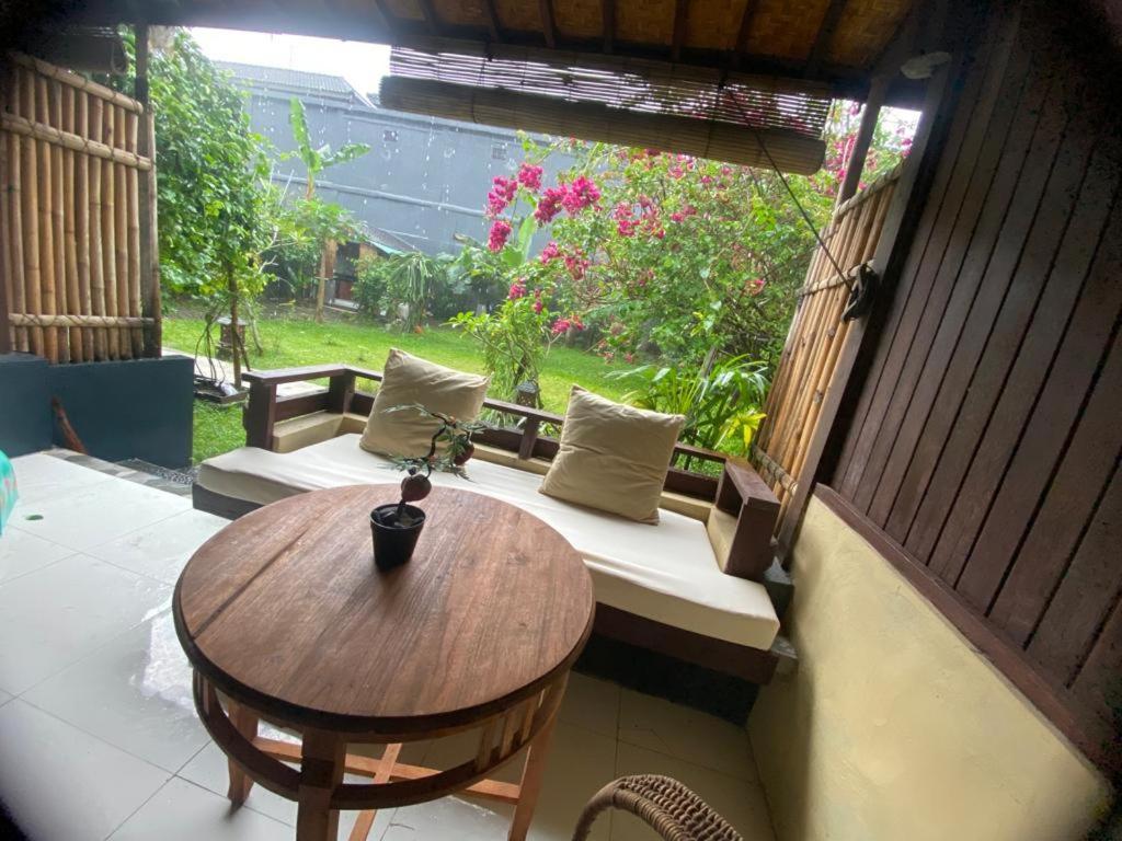 Pomelo Guest House Ubud Exteriör bild