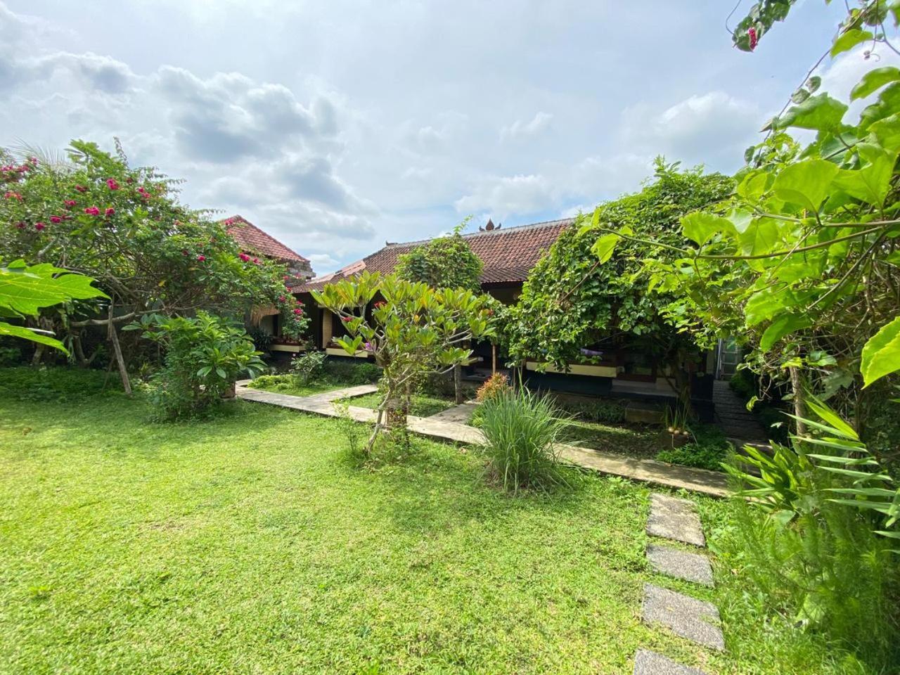 Pomelo Guest House Ubud Exteriör bild